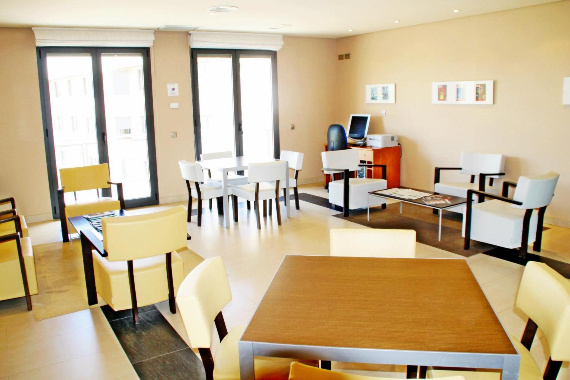 Apartahotel Ribera Arroyo de la Encomienda Εξωτερικό φωτογραφία